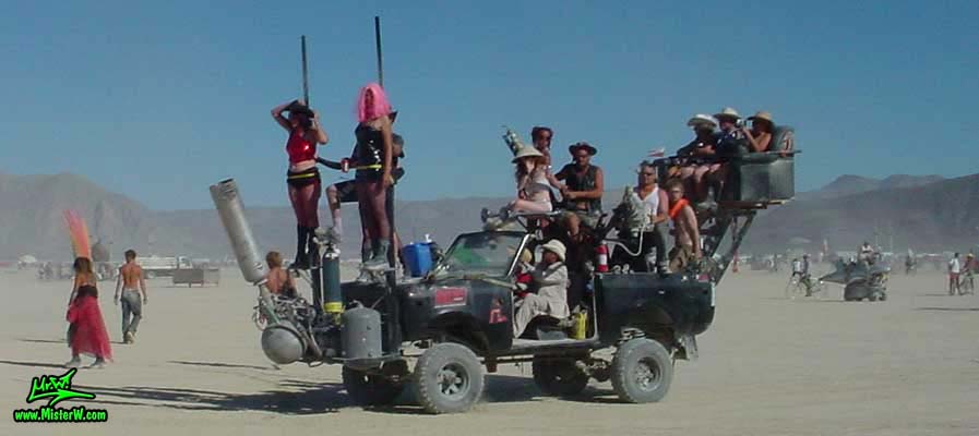 Burning Man 2004 - Photography by Mr.W.