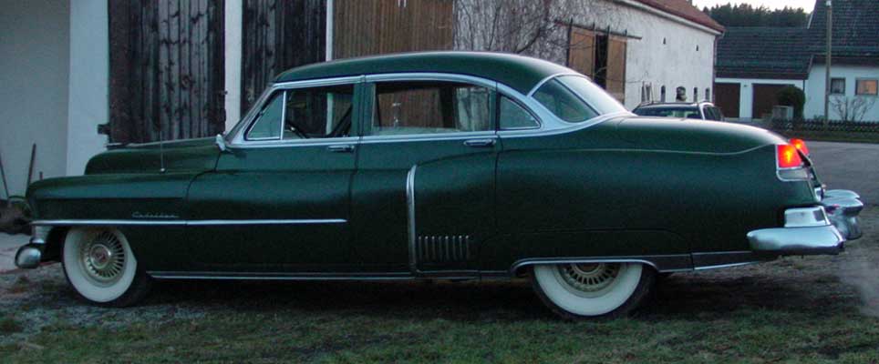 Photo of a green 1952 Cadillac Fleetwood Series 60 Special Sedan 4 Door Hardtop, provided by Chris from Starnberg, Germany. 1952 Cadillac Fleetwood Series Sixty Special Sideview