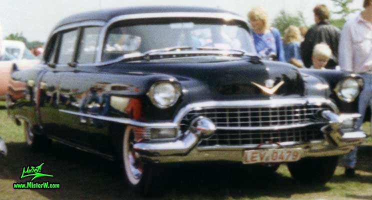 Photo of a black 1955 Cadillac Fleetwood Series 75 Limousine at a classic car meeting in K�ln Chorweiler (Cologne), Germany. 1955 Cadillac Fleetwood 4 Door