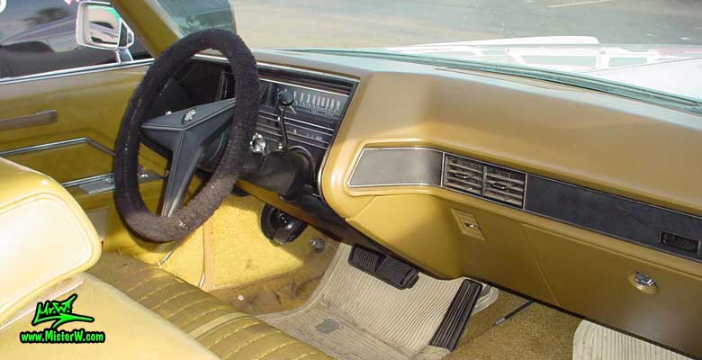 Photo of a white 1969 Cadillac 2 Door Hardtop Coupe DeVille at the Scottsdale Pavilions Classic Car Show in Arizona. 1969 Cadillac Dashboard