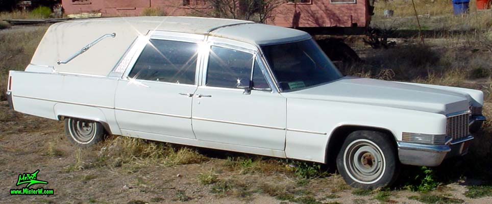 Photo of a white 1970 Cadillac Hearse in Tucson, Arizona. 1970 Cadillac Hearse with Suicide Doors