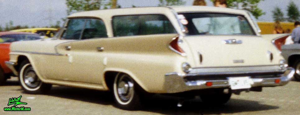 1961 Chrysler Wagon Sideview
