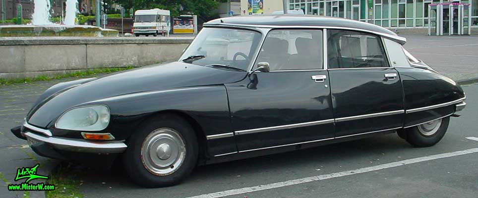 Citroen DS Sideview