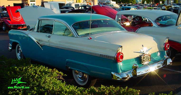 1956 Ford Fairlane Sideview