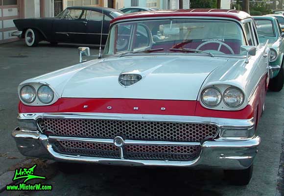 Photo of a white & red 1958 Ford 2 Door Hardtop Coupe in San Francisco. Frontview of a 1958 Ford Coupe
