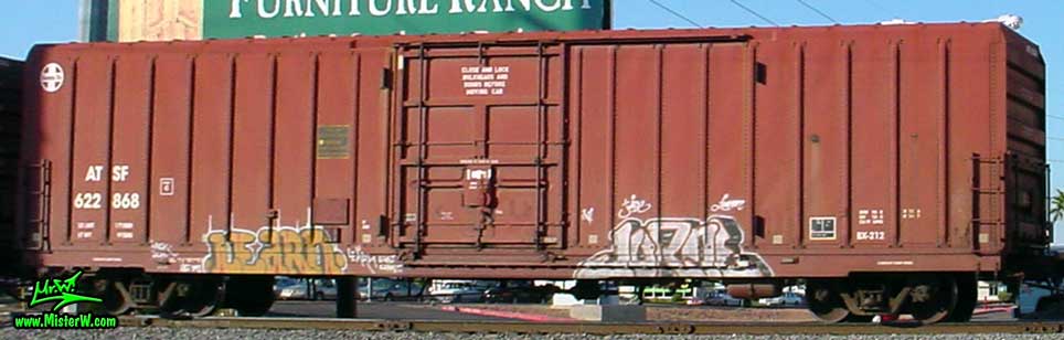 LEarn Learn Freight Train Graffiti