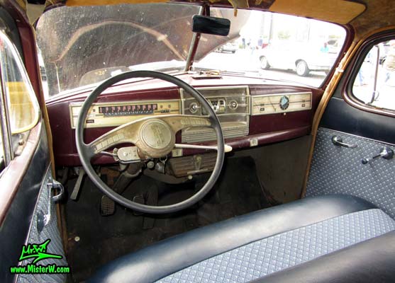 Photo of a black 1947 Hudson Super Six 4 Door Sedan at the Scottsdale Pavilions Classic Car Show in Arizona. 1947 Hudson Super Six Speedometer