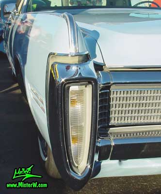 Photo of a blue 1973 Imperial 4 Door Hardtop Sedan at the Scottsdale Pavilions Classic Car Show in Arizona. 1973 Imperial Bumper Corner