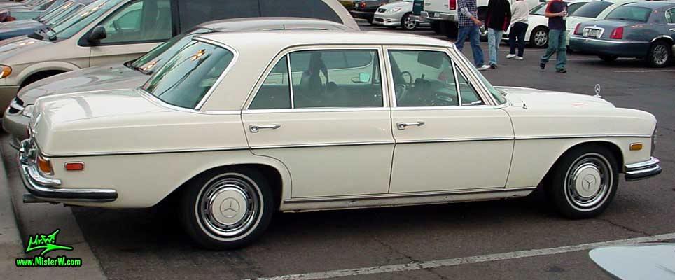 White Mercedes-Benz W108 / W109