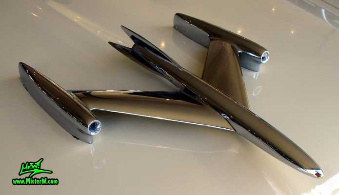 Photo of a white 1954 Oldsmobile 2 Door Hardtop Coupe at a Classic Car Auction in Scottsdale, Arizona. 1954 Oldsmobile Hood Chrome