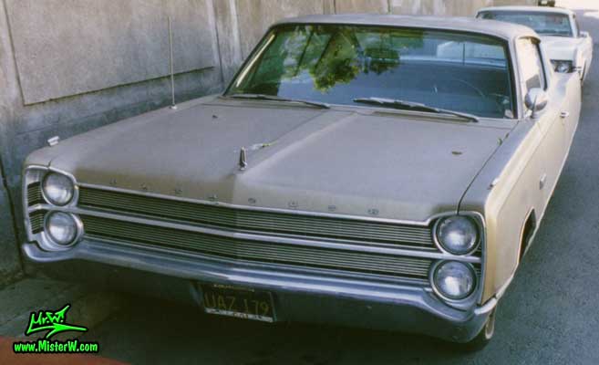 Photo of a gold brown 1967 Chrysler Plymouth 2 Door Hardtop Coupe in San Francisco, California. 1967 Plymouth