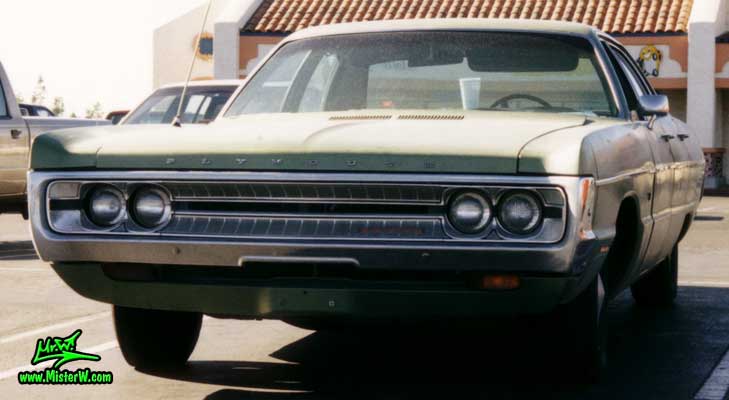Photo of a green 1971 Chrysler Plymouth 4 Door Hardtop Sedan in Phoenix, Arizona. 1971 Plymouth Sedan